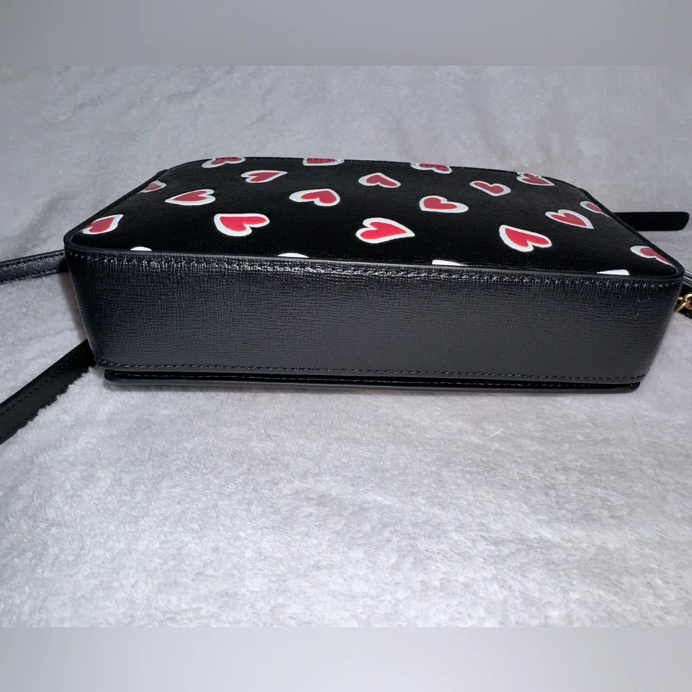 KATE SPADE MORGAN STENCIL HEARTS FLAP CHAIN WALLET CROSSBODY W/DUSTBAG NWT - Picture 4 of 12